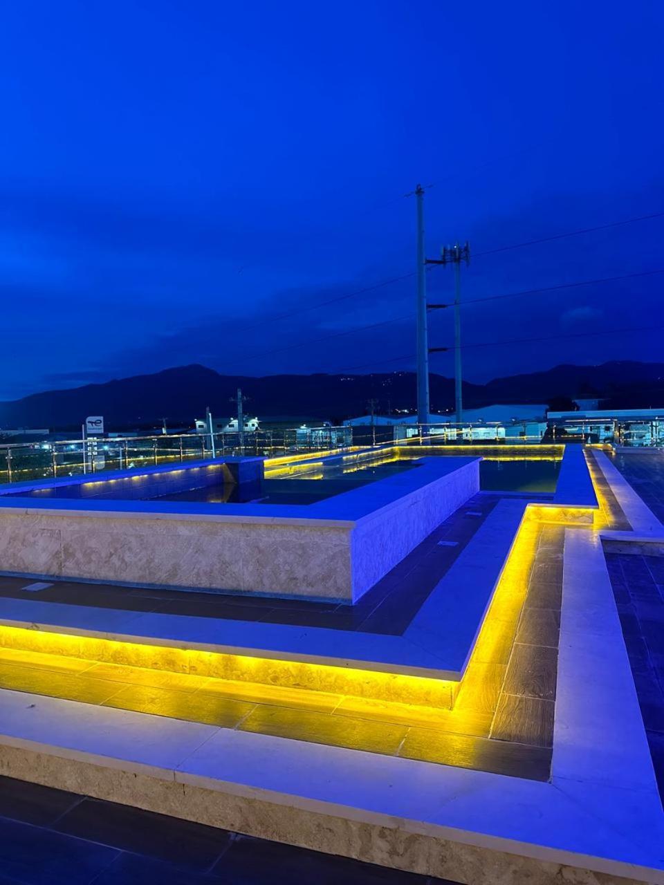 Lovera Hotel サンティアゴ・デ・ロス・カバリェロス エクステリア 写真