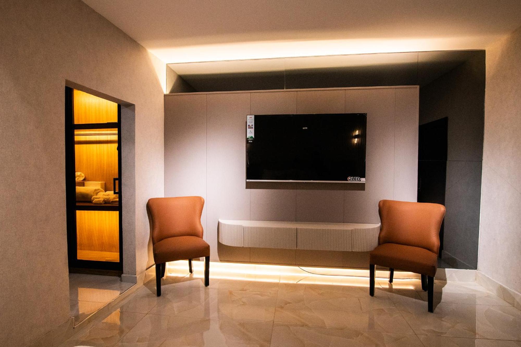 Lovera Hotel サンティアゴ・デ・ロス・カバリェロス エクステリア 写真
