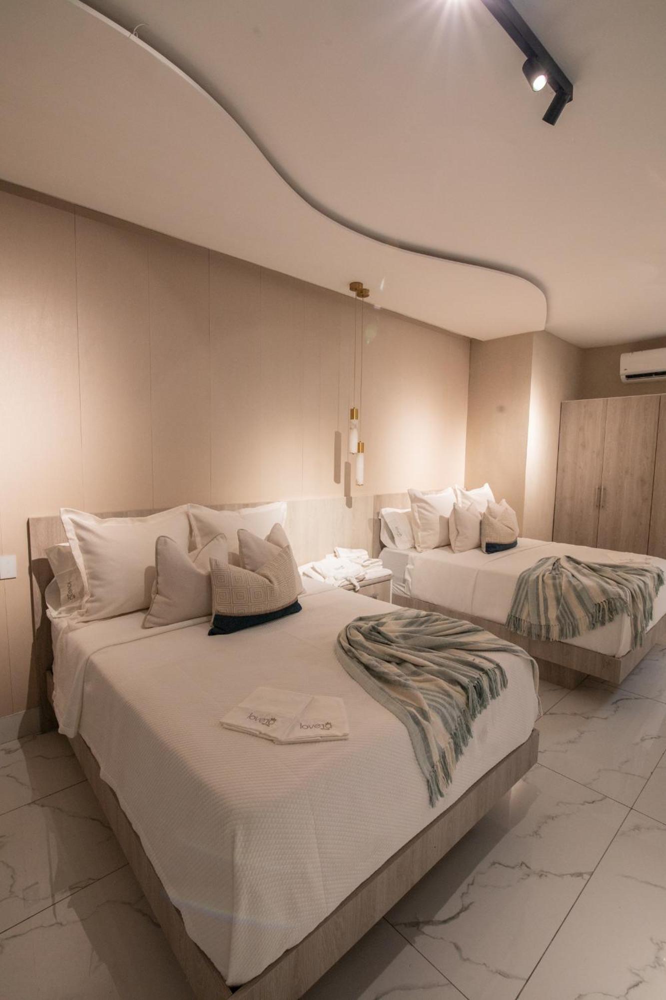 Lovera Hotel サンティアゴ・デ・ロス・カバリェロス エクステリア 写真